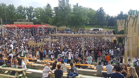 Musica evento concierto multitudinario